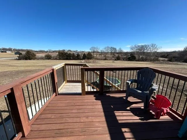 $550,000 | 305 Southwest 11th Road, Warrensburg, MO 64093