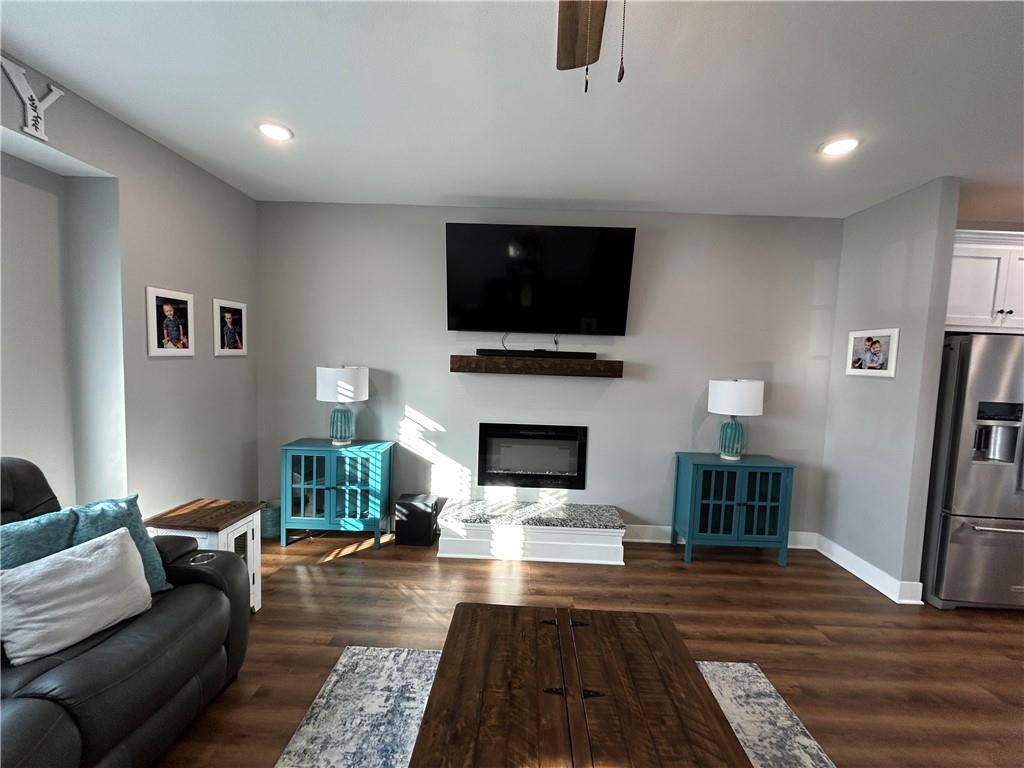 305 Southwest 11th Road Warrensburg, MO 64093 - Photo 6 of 57