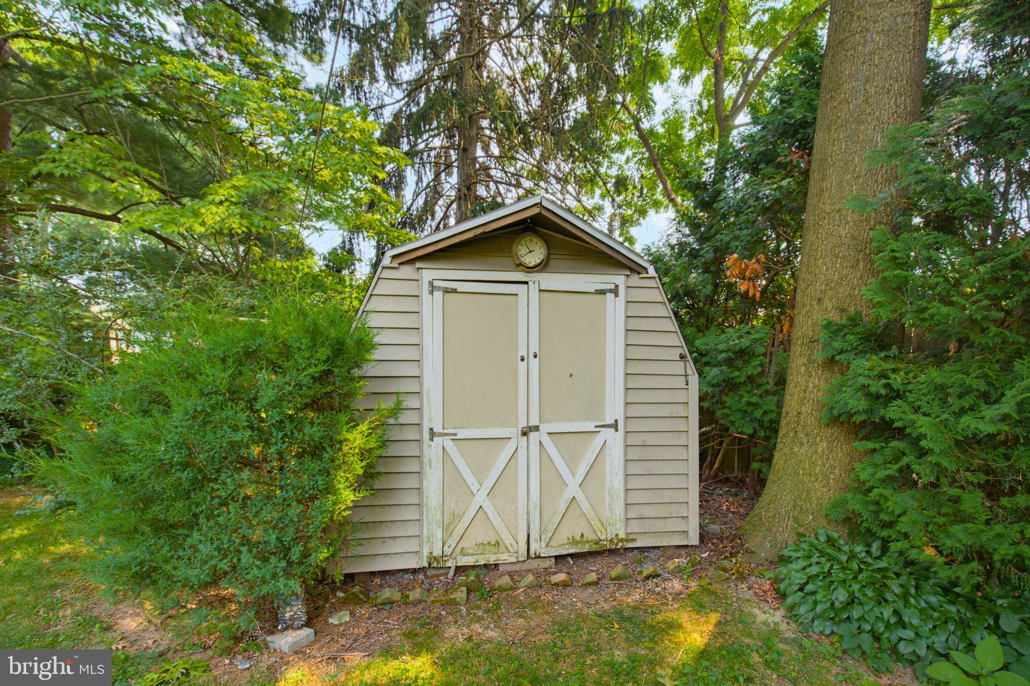 617 Capri Road Lancaster, PA 17603 - Photo 27 of 27 Shed