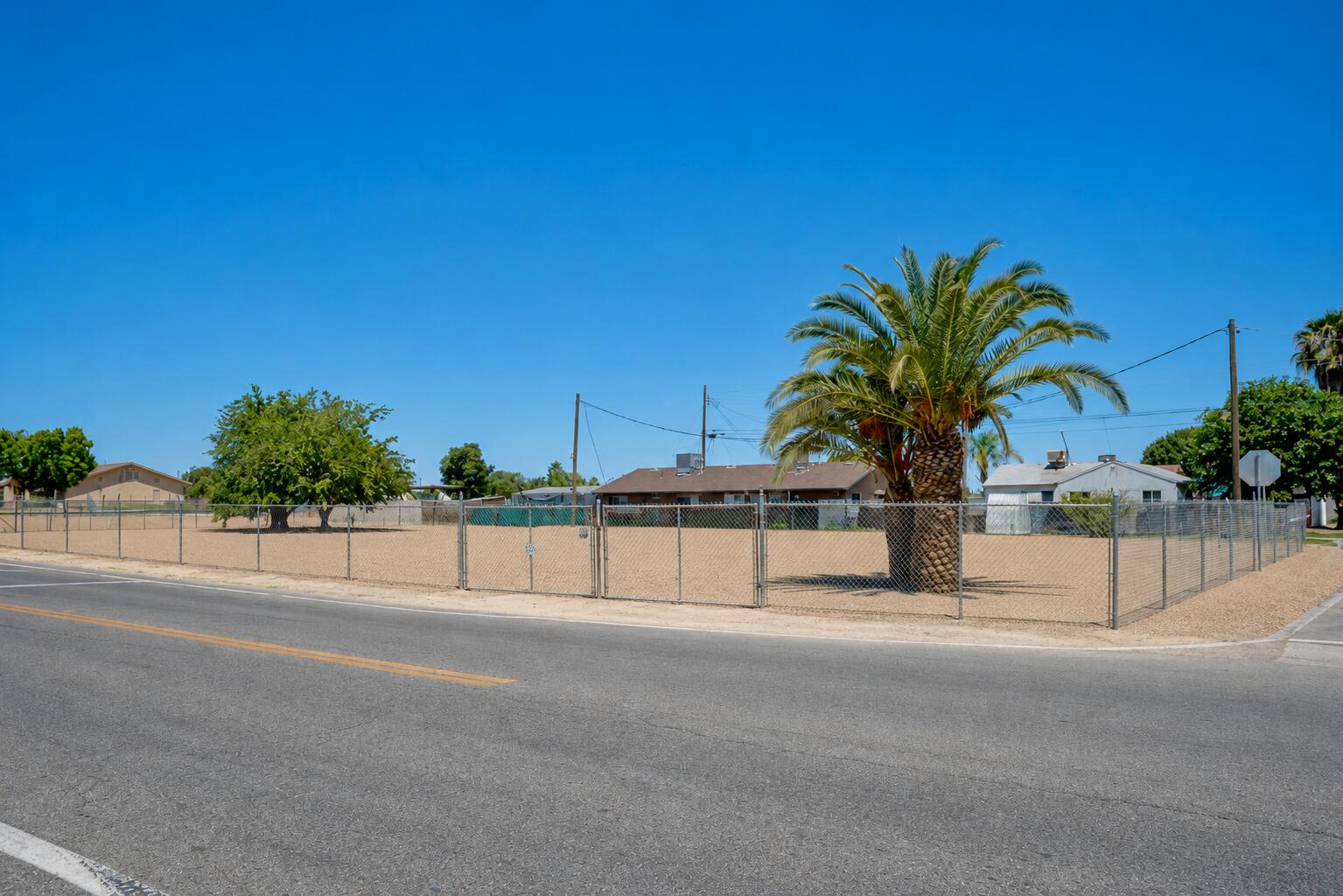 326 Wilson Road Bakersfield, CA 93307 - Photo 22 of 26 a view of a terrace