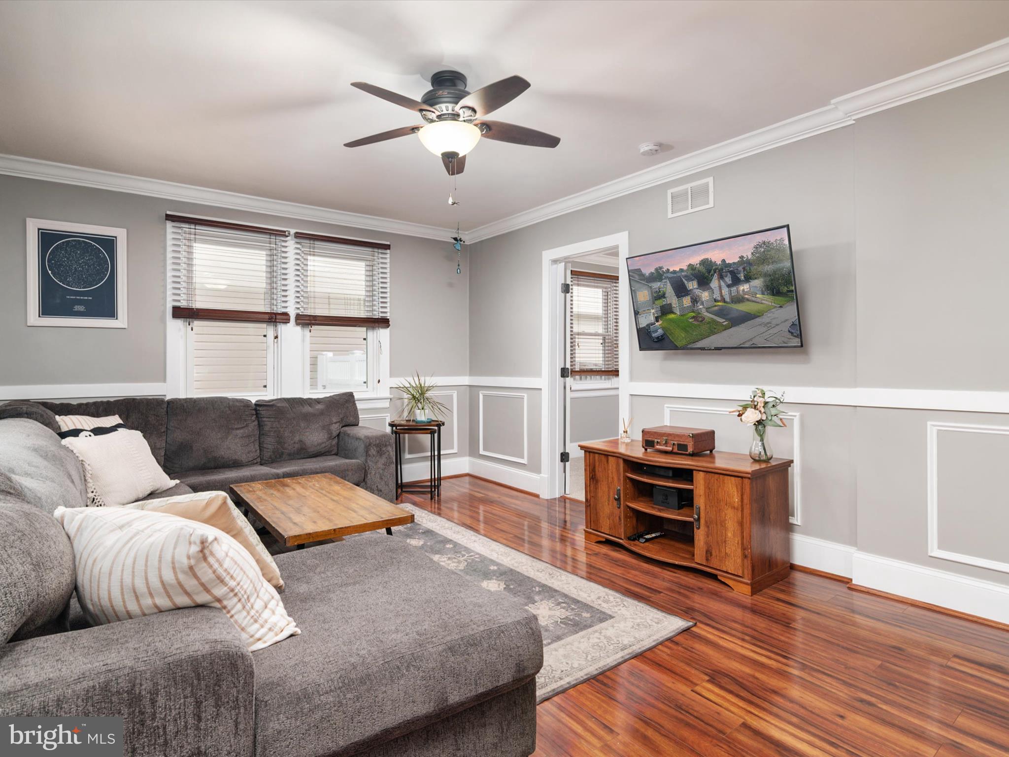 161 Roland Road Pasadena, MD 21122 - Photo 6 of 45 Gallery Image 6
