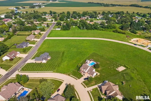 $39,900 | 417 Apache Way, Groveland, IL 61535