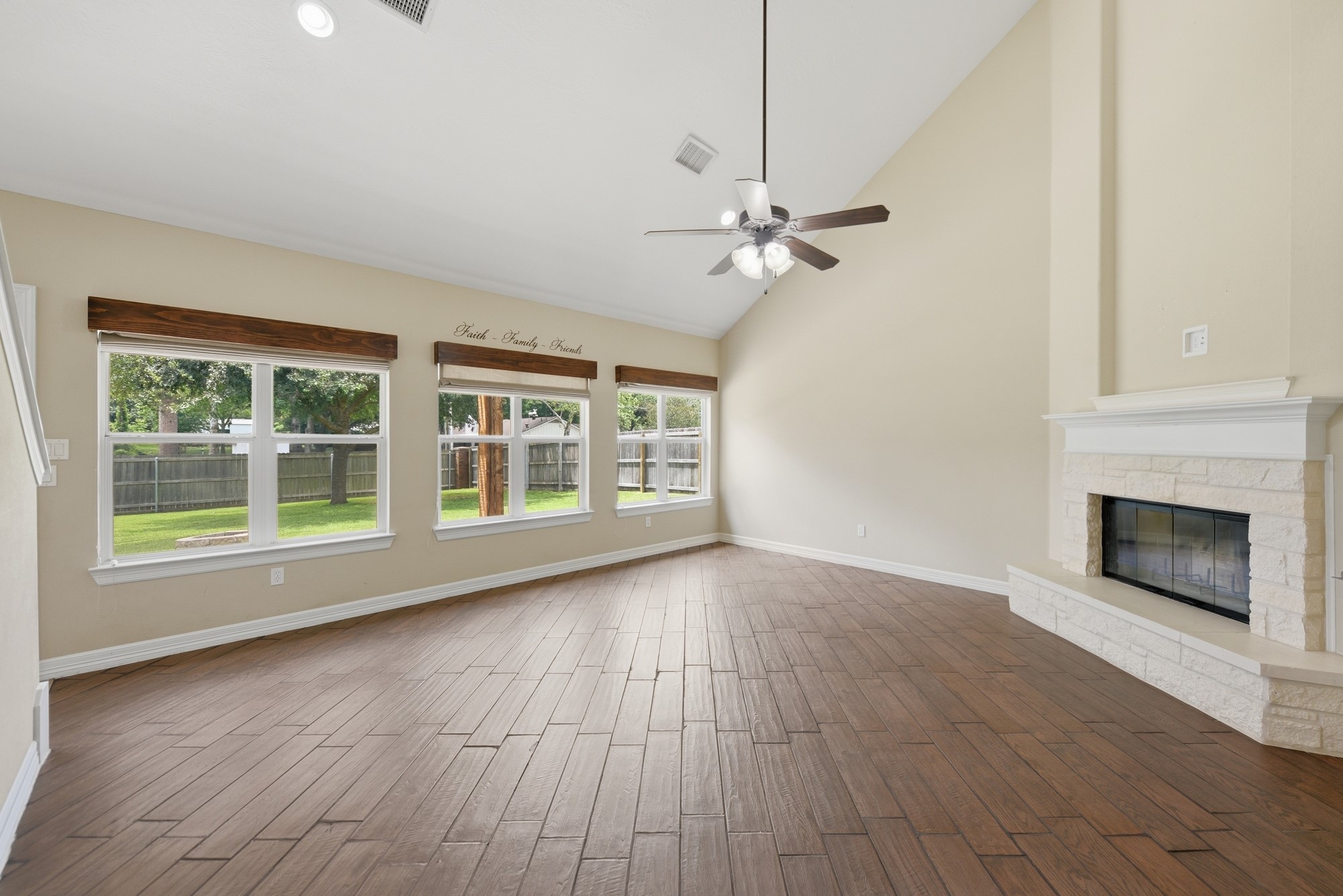 1109 Walnut Bend Brenham, TX 77833 - Photo 2 of 43