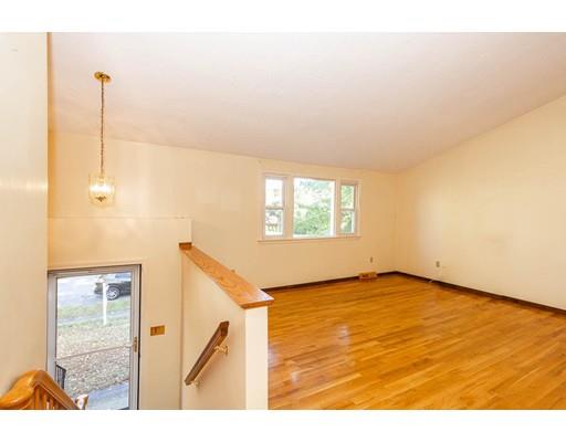 15 Clermore Road Billerica, MA 01821 - Photo 4 of 19 Gallery Image 4