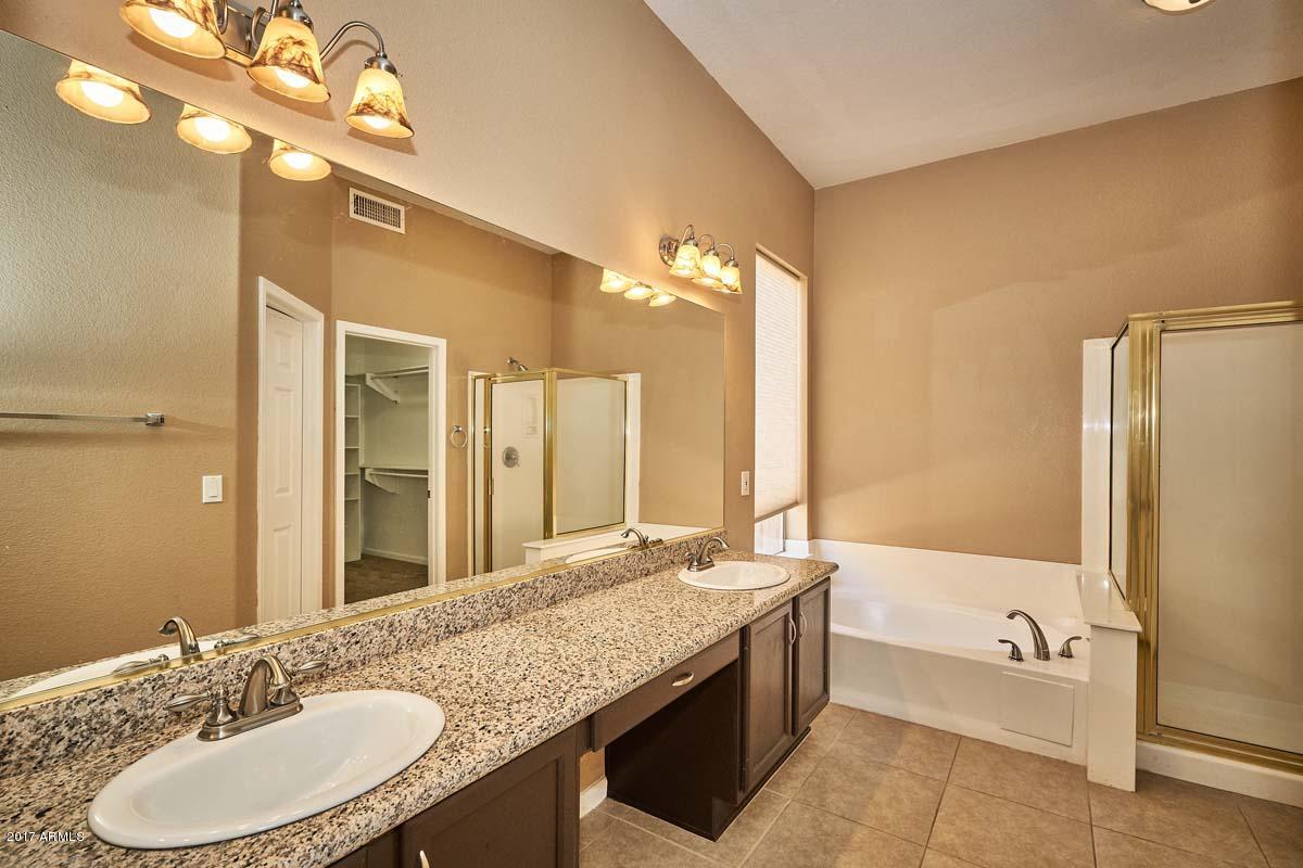 103 East Smoke Tree Road Gilbert, AZ 85296 - Photo 24 of 44 Master Bath