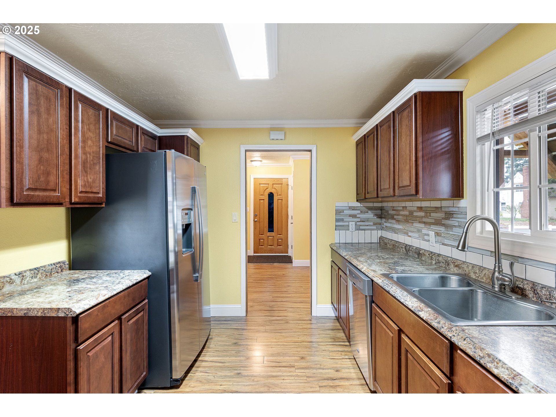 341 16th Street Springfield, OR 97477 - Photo 15 of 24