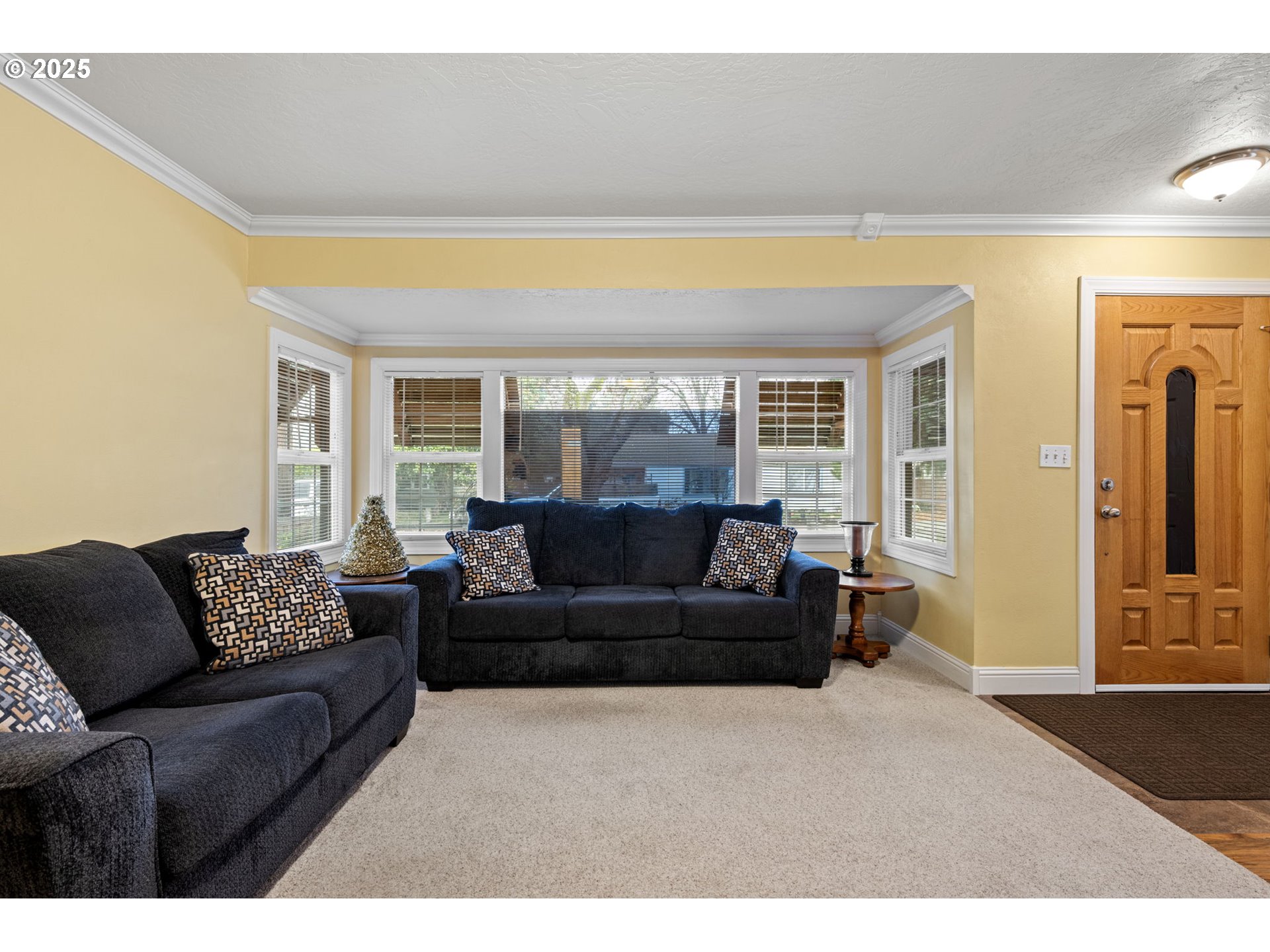 341 16th Street Springfield, OR 97477 - Photo 5 of 24