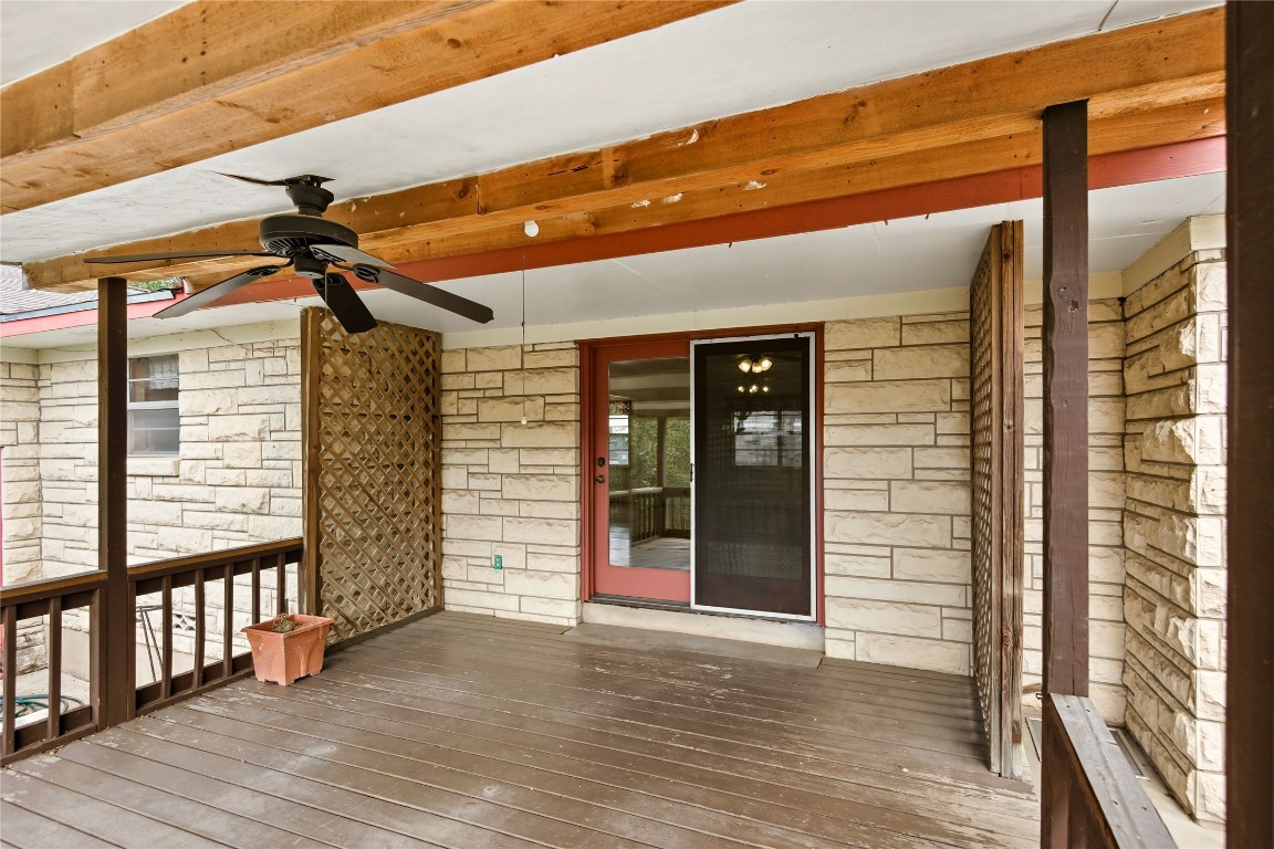508 Morris Drive Georgetown, TX 78628 - Photo 35 of 40 Deck with a ceiling fan