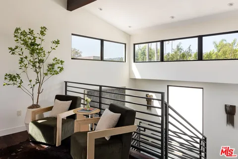 $3,695,000 | 414 North La Jolla Avenue, Los Angeles, CA 90048