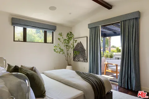 $3,695,000 | 414 North La Jolla Avenue, Los Angeles, CA 90048