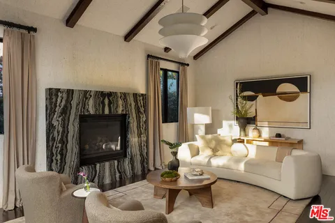 $3,695,000 | 414 North La Jolla Avenue, Los Angeles, CA 90048