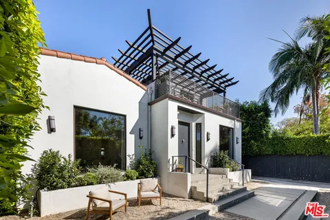 $3,695,000 | 414 North La Jolla Avenue, Los Angeles, CA 90048