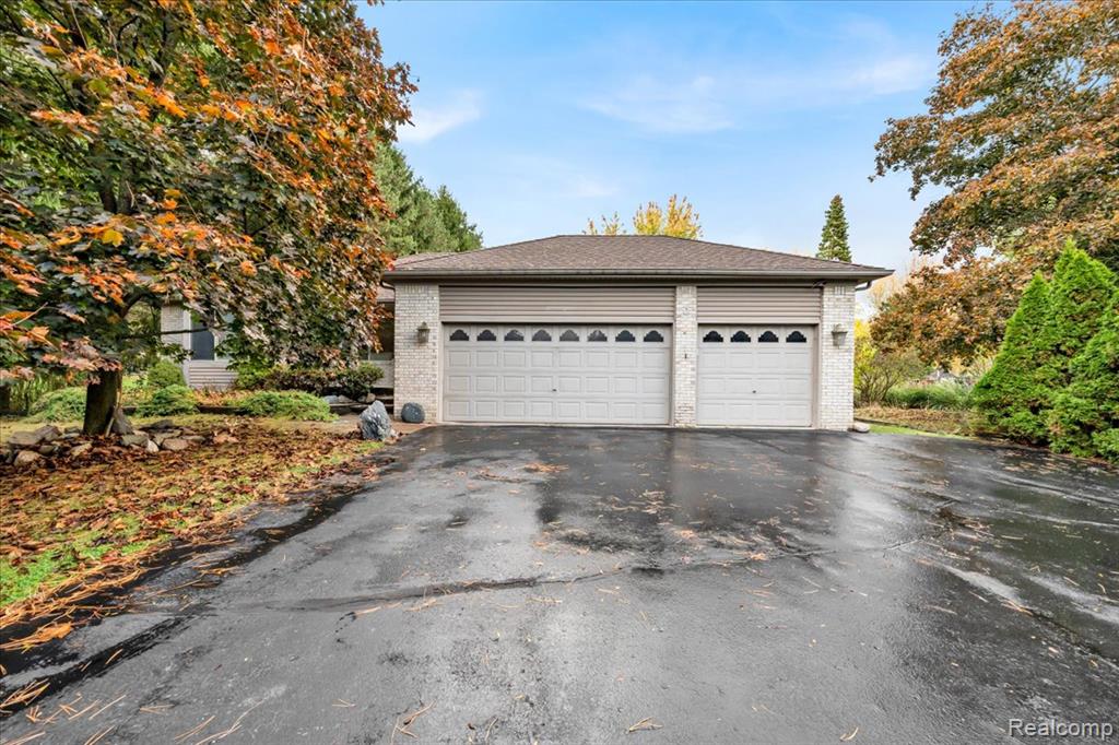 1370 South Boulevard Rochester, MI 48309 - Photo 5 of 65