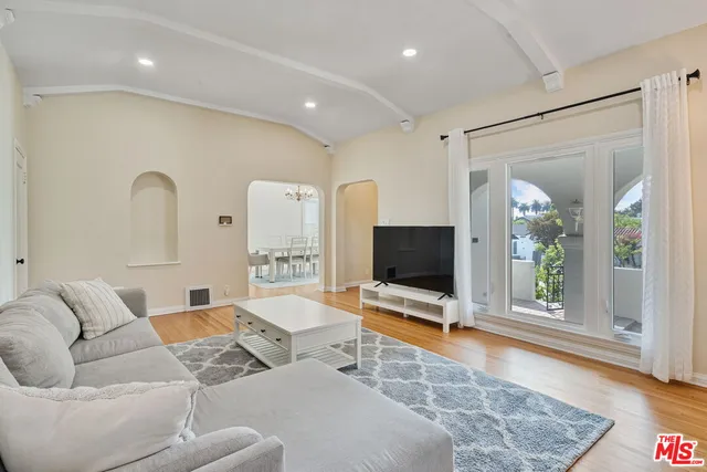 $5,995 | 2148 Prosser Avenue, Los Angeles, CA 90025