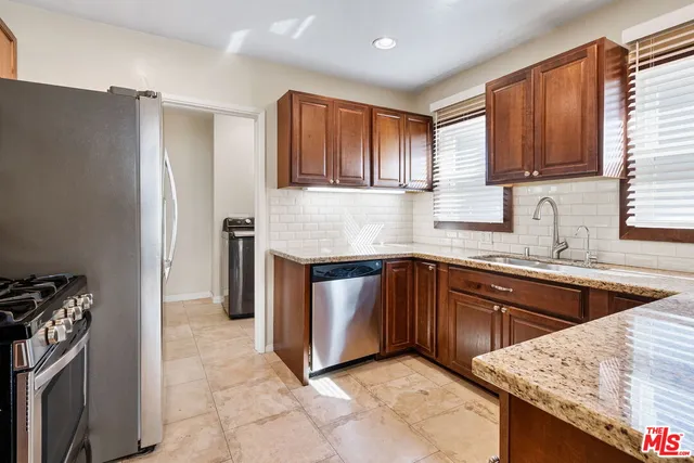 $5,995 | 2148 Prosser Avenue, Los Angeles, CA 90025