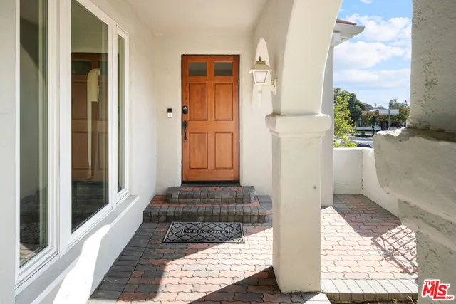 $5,995 | 2148 Prosser Avenue, Los Angeles, CA 90025