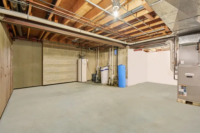 $679,900 | 5412 Gerry Lane, Crystal Lake, IL 60014