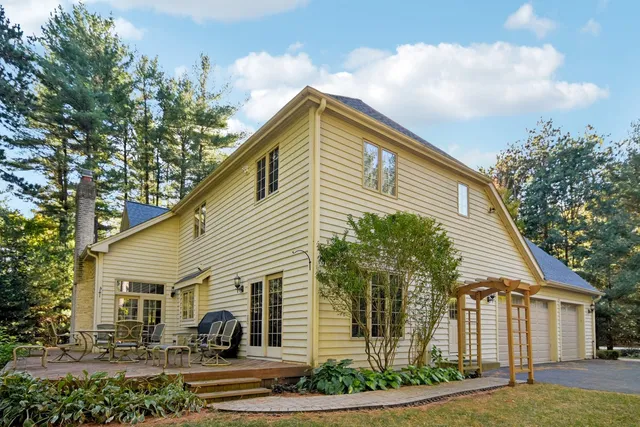 $679,900 | 5412 Gerry Lane, Crystal Lake, IL 60014