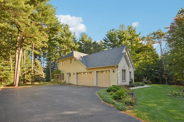 $679,900 | 5412 Gerry Lane, Crystal Lake, IL 60014