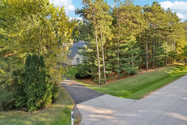 $679,900 | 5412 Gerry Lane, Crystal Lake, IL 60014