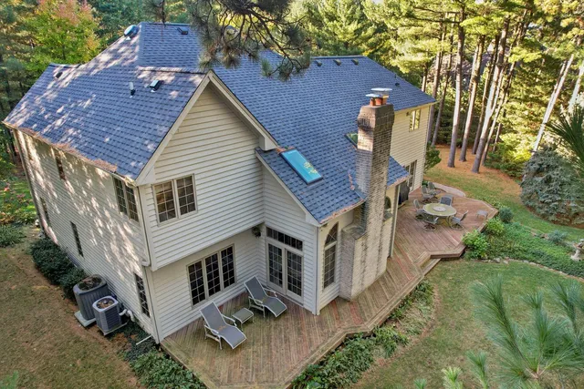 $679,900 | 5412 Gerry Lane, Crystal Lake, IL 60014