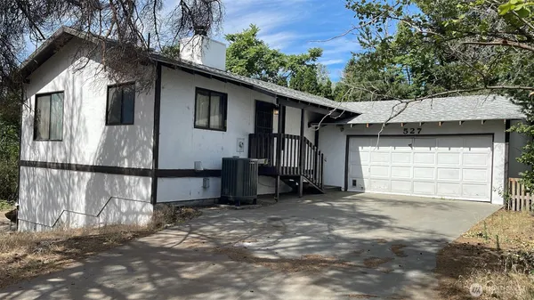$300,000 | 527 Ash Street North, Omak, WA 98841