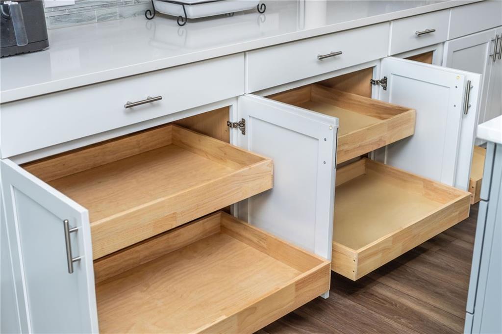 908 Summit Drive Canton, GA 30114 - Photo 11 of 42