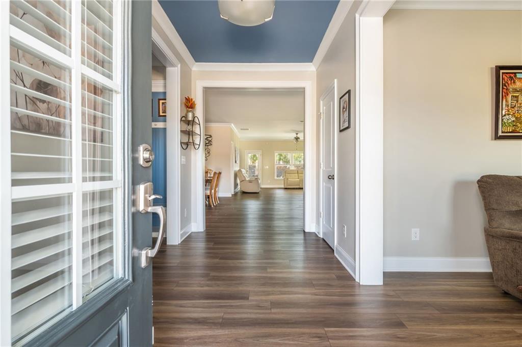 908 Summit Drive Canton, GA 30114 - Photo 4 of 42