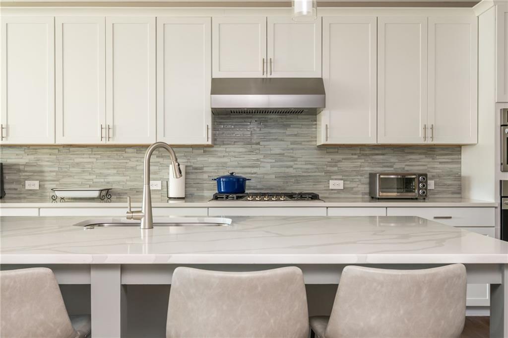 908 Summit Drive Canton, GA 30114 - Photo 8 of 42