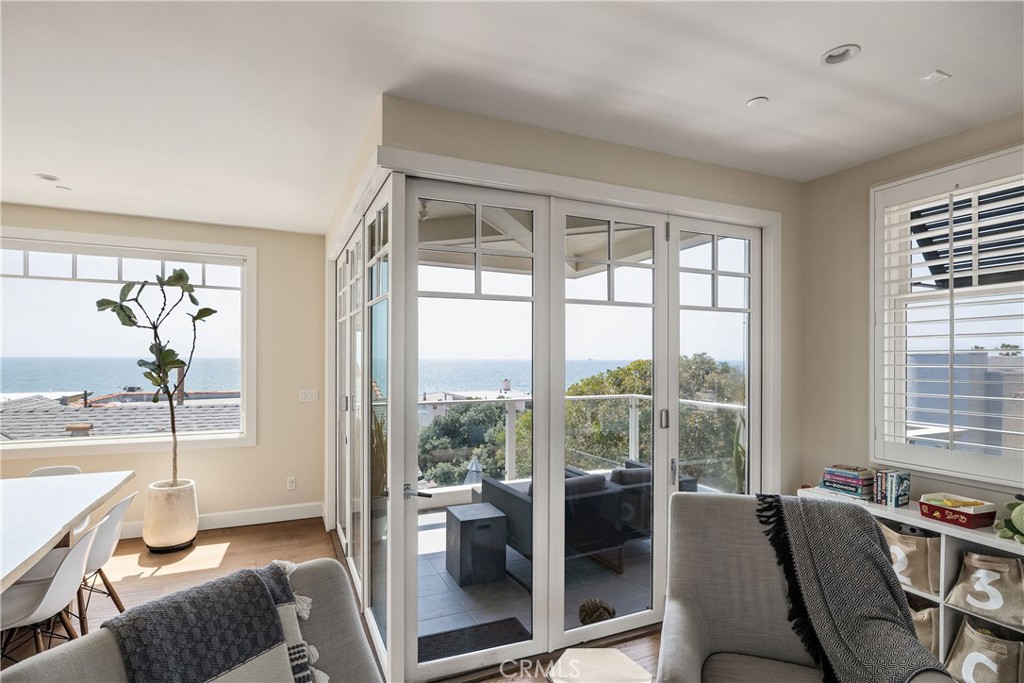 124 23rd Street Manhattan Beach, CA 90266 - Photo 22 of 50 a view of a livingroom with furniture and a large window