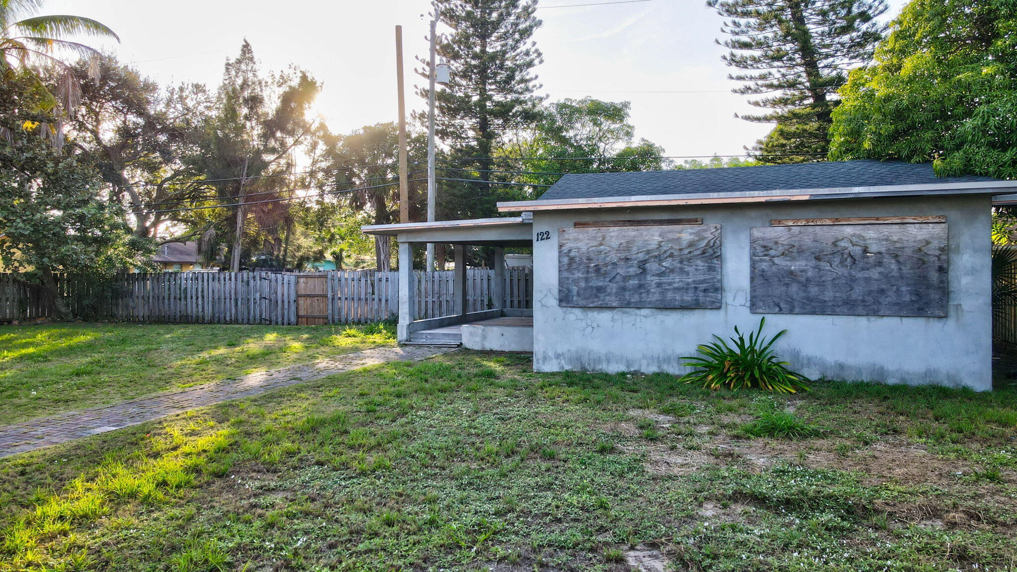122 Southwest 8th Avenue Delray Beach, FL 33444 - Photo 2 of 11 5-web-or-mls-DJI_0106_07_08_09_10