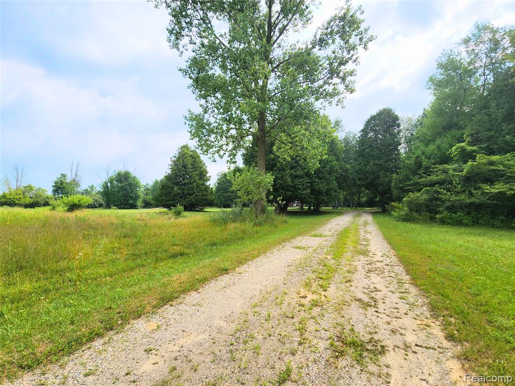 5665 White Creek Road Marlette, MI 48453 - Photo 32 of 42 Gallery Image 32