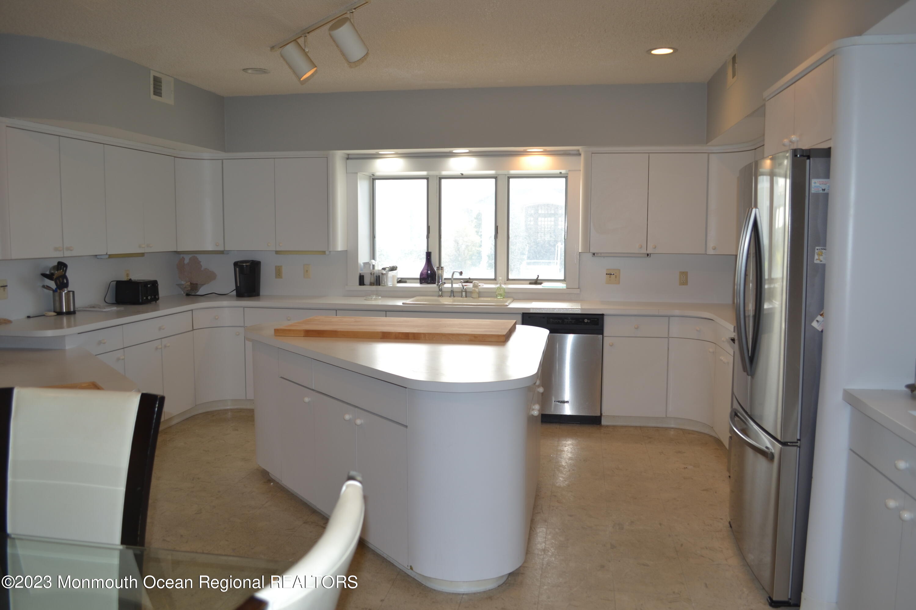 106 Oceanfront Lavallette, NJ 08735 - Photo 8 of 57 DSC_0560