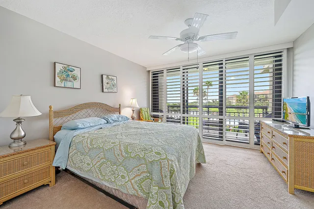 $800,000 | 301 South Seas Drive, Unit 305, Jupiter, FL 33477