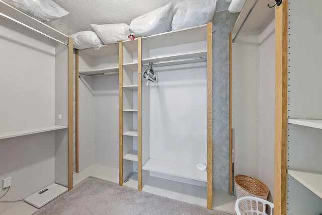 $800,000 | 301 South Seas Drive, Unit 305, Jupiter, FL 33477