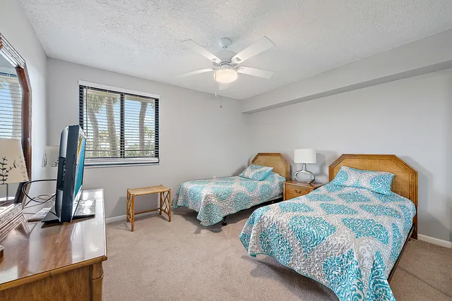 $800,000 | 301 South Seas Drive, Unit 305, Jupiter, FL 33477