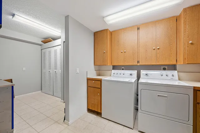 $800,000 | 301 South Seas Drive, Unit 305, Jupiter, FL 33477