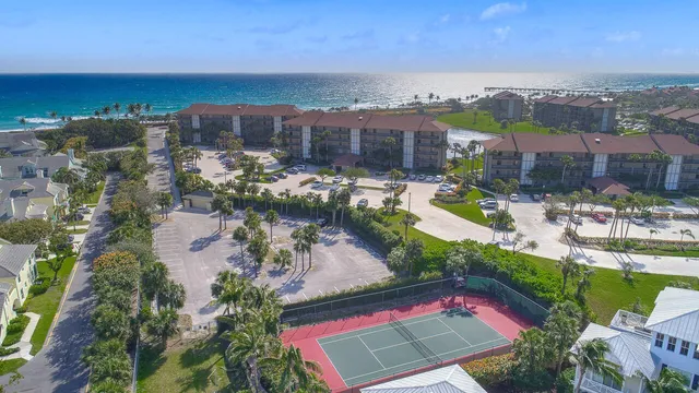 $800,000 | 301 South Seas Drive, Unit 305, Jupiter, FL 33477