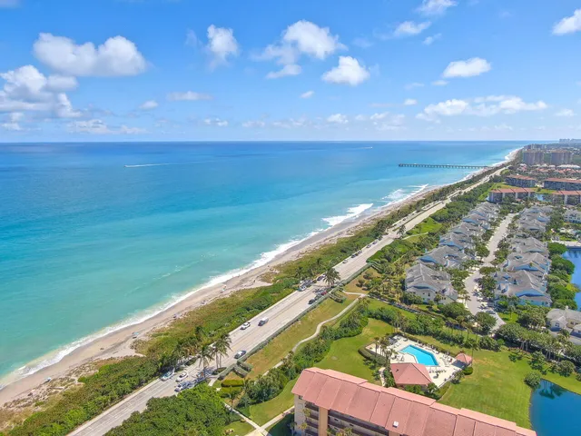 $800,000 | 301 South Seas Drive, Unit 305, Jupiter, FL 33477