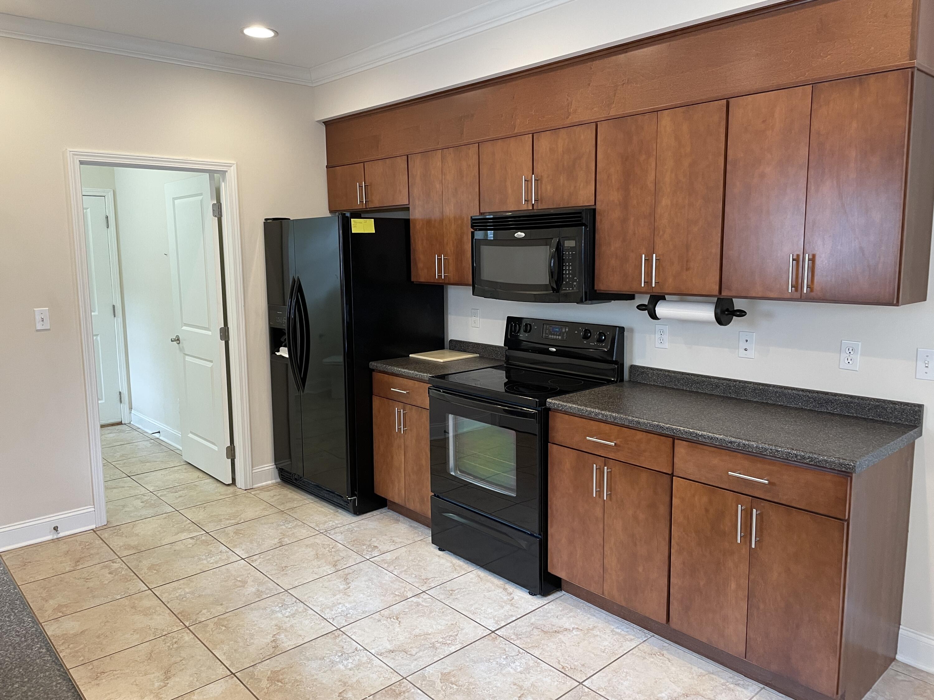 131 Liberty Court Oak Ridge, TN 37830 - Photo 13 of 23 kitchen