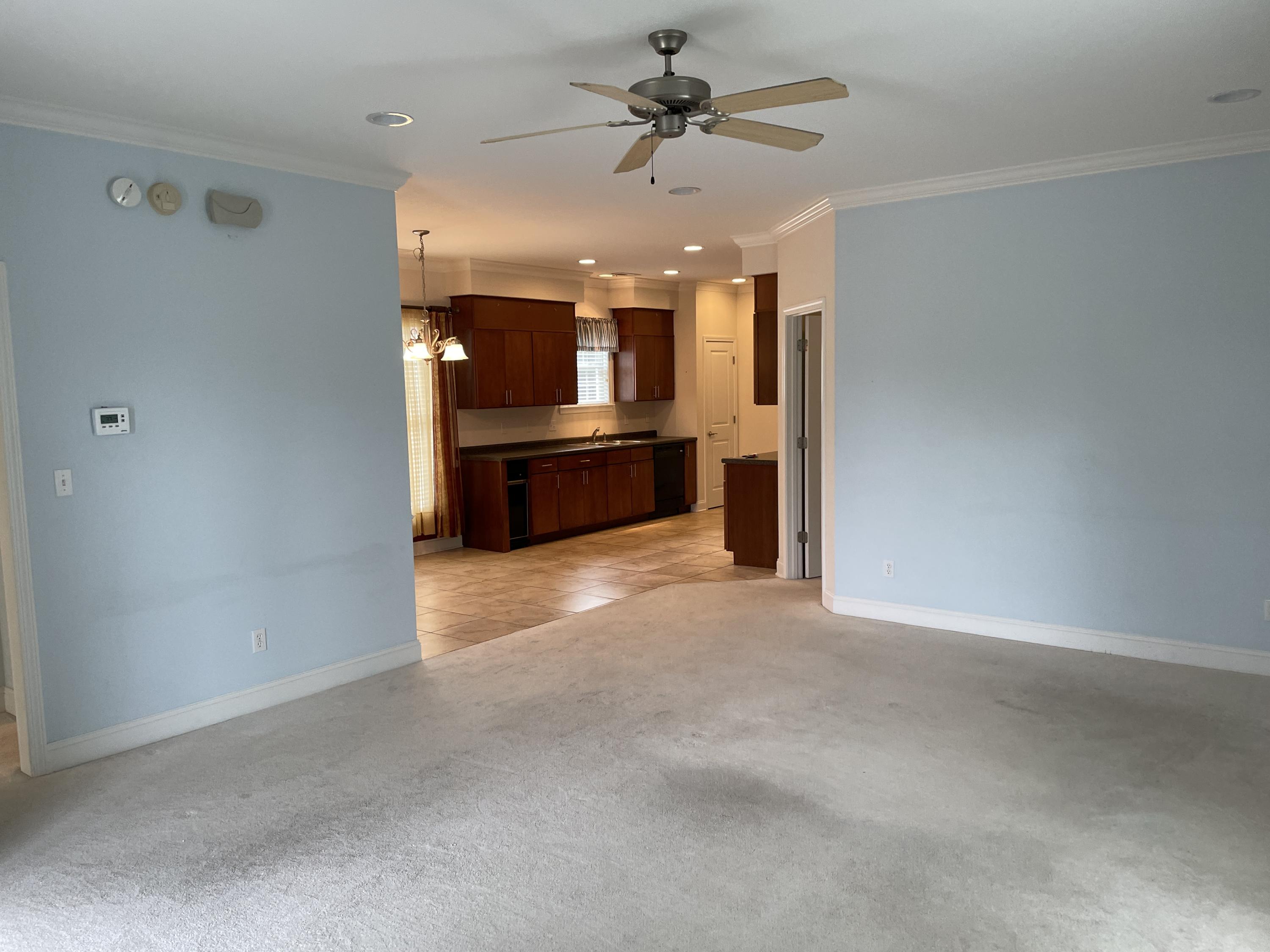 131 Liberty Court Oak Ridge, TN 37830 - Photo 9 of 23 family room