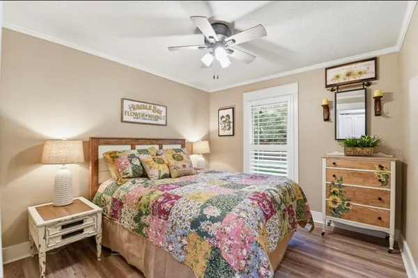 $680,000 | 486 Hickory Creek Road, Bellville, TX 77418