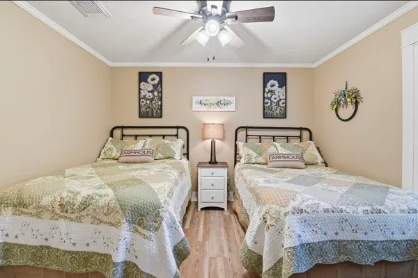 $680,000 | 486 Hickory Creek Road, Bellville, TX 77418