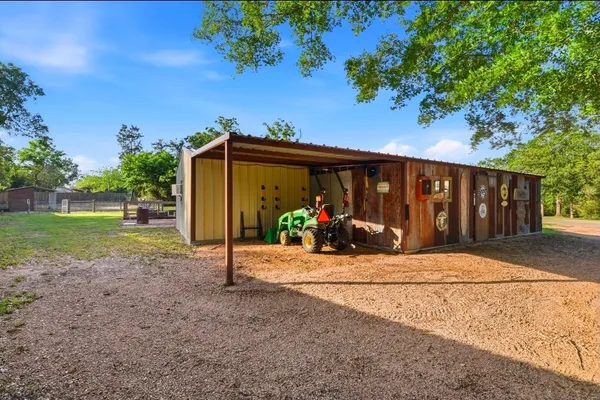 $680,000 | 486 Hickory Creek Road, Bellville, TX 77418