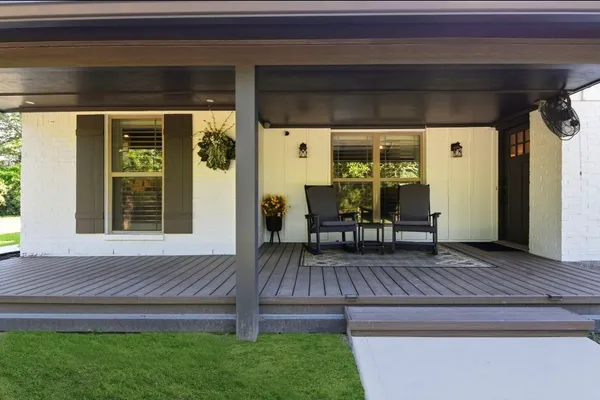 $680,000 | 486 Hickory Creek Road, Bellville, TX 77418