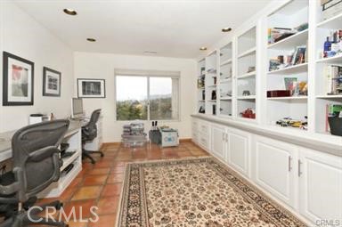 3786 Foxglove Lane Fallbrook, CA 92028 - Photo 13 of 34 a living room with furniture