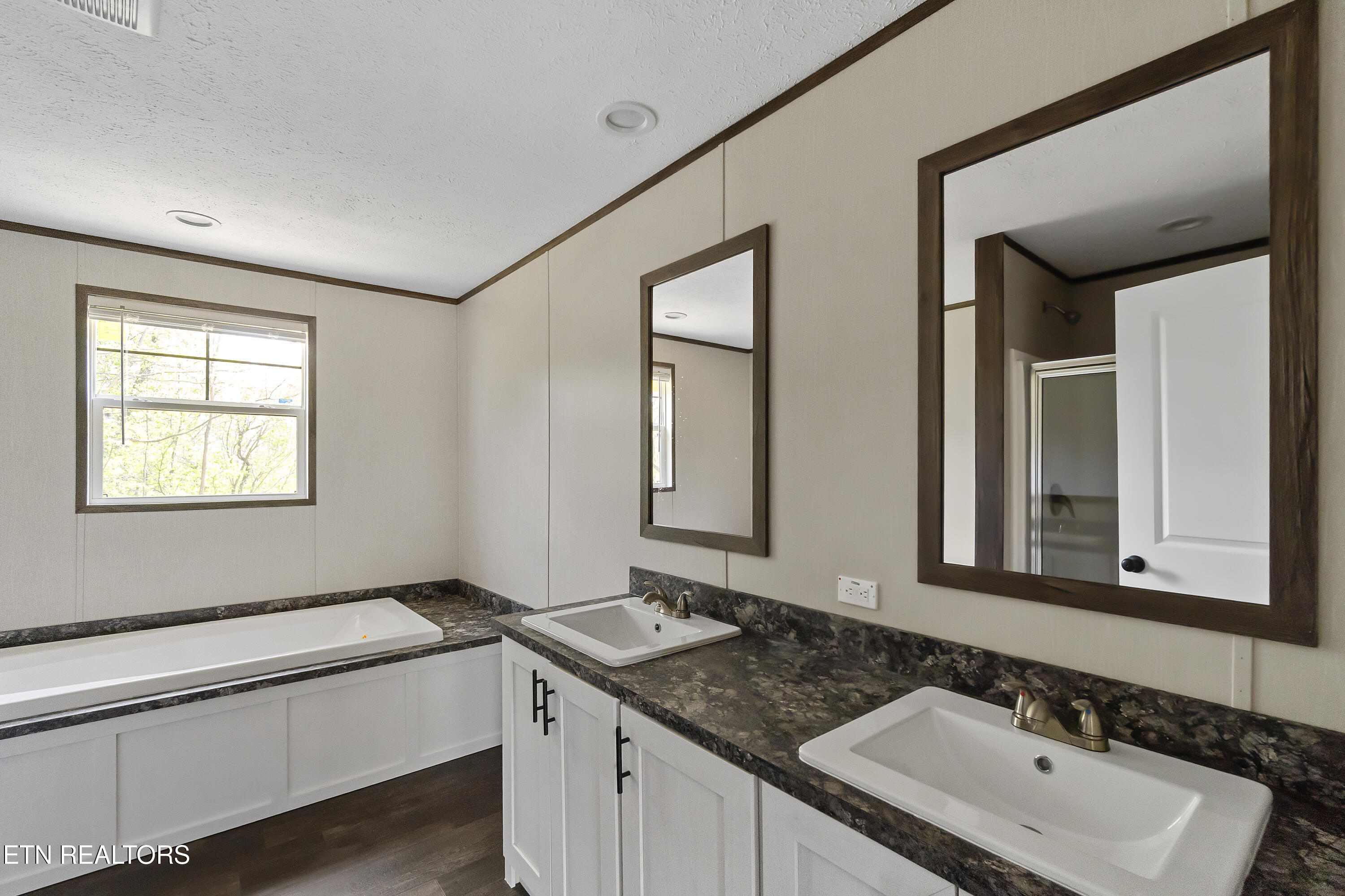 622 East Barton Ridge Road Greeneville, TN 37745 - Photo 25 of 51 DSC06482