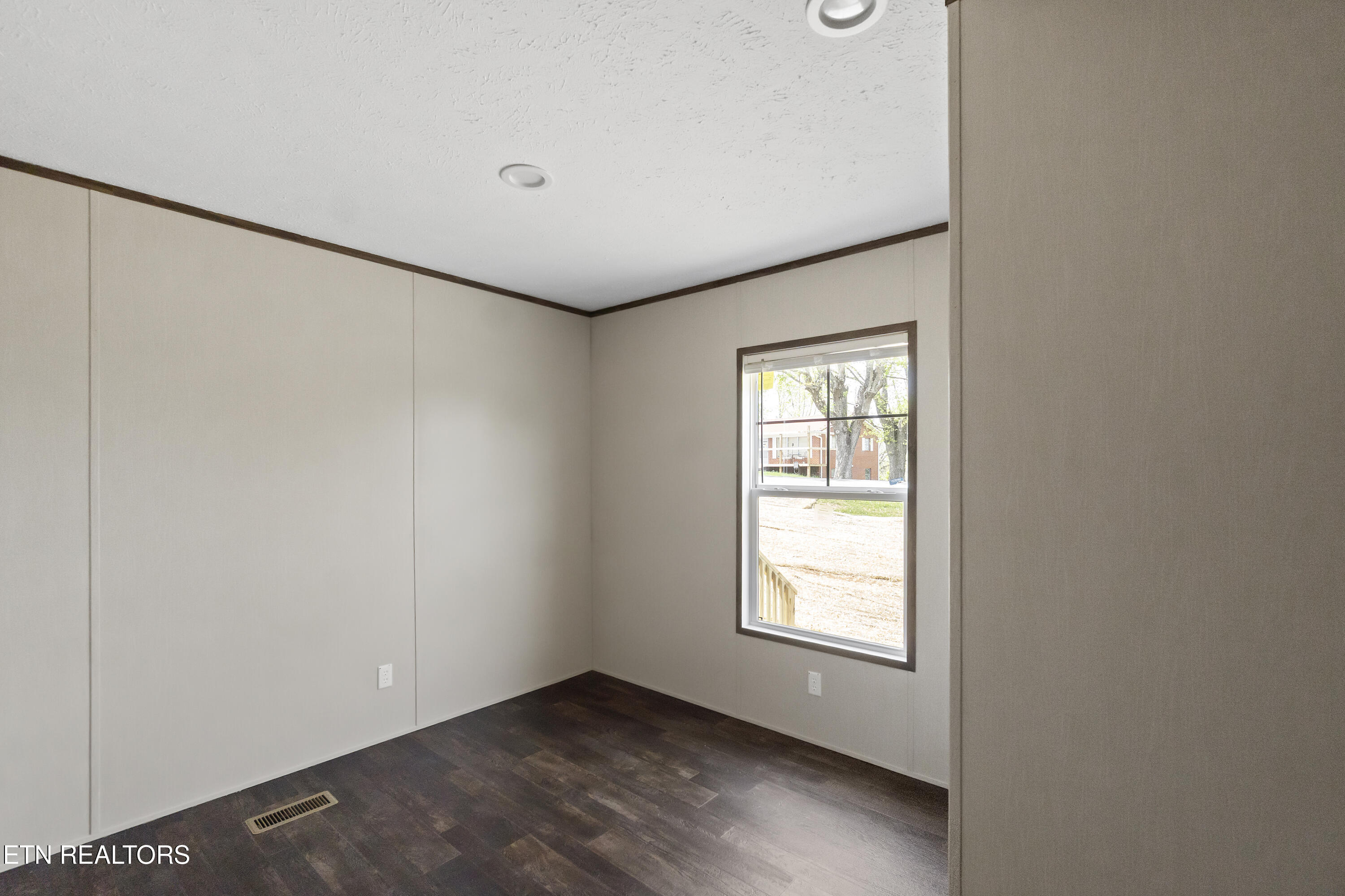 622 East Barton Ridge Road Greeneville, TN 37745 - Photo 30 of 51 DSC06500