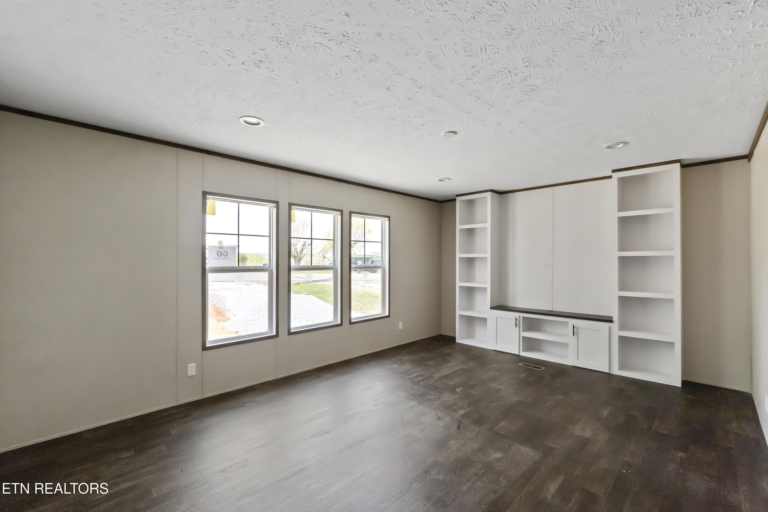 622 East Barton Ridge Road Greeneville, TN 37745 - Photo 35 of 51 DSC06512
