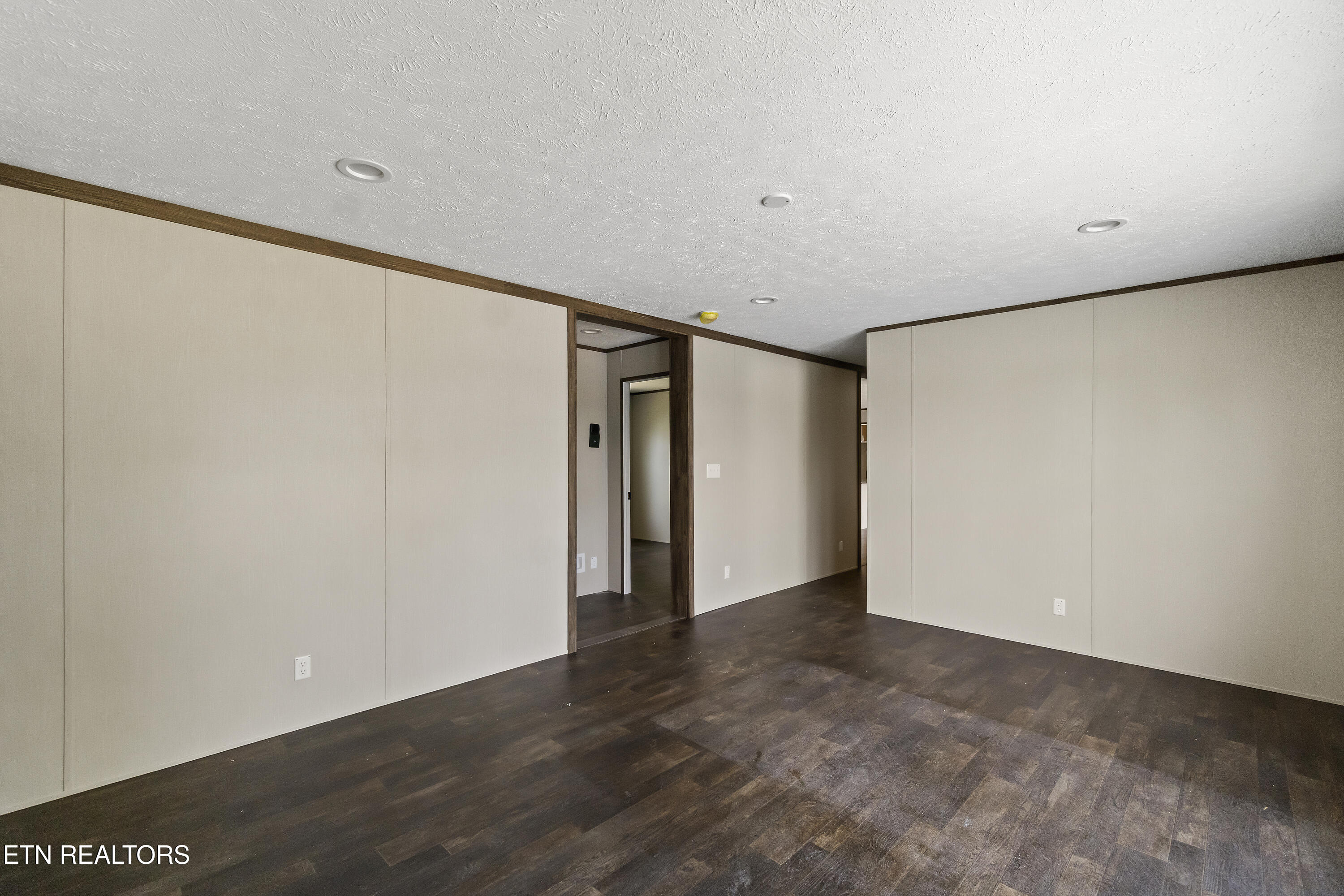 622 East Barton Ridge Road Greeneville, TN 37745 - Photo 36 of 51 DSC06521